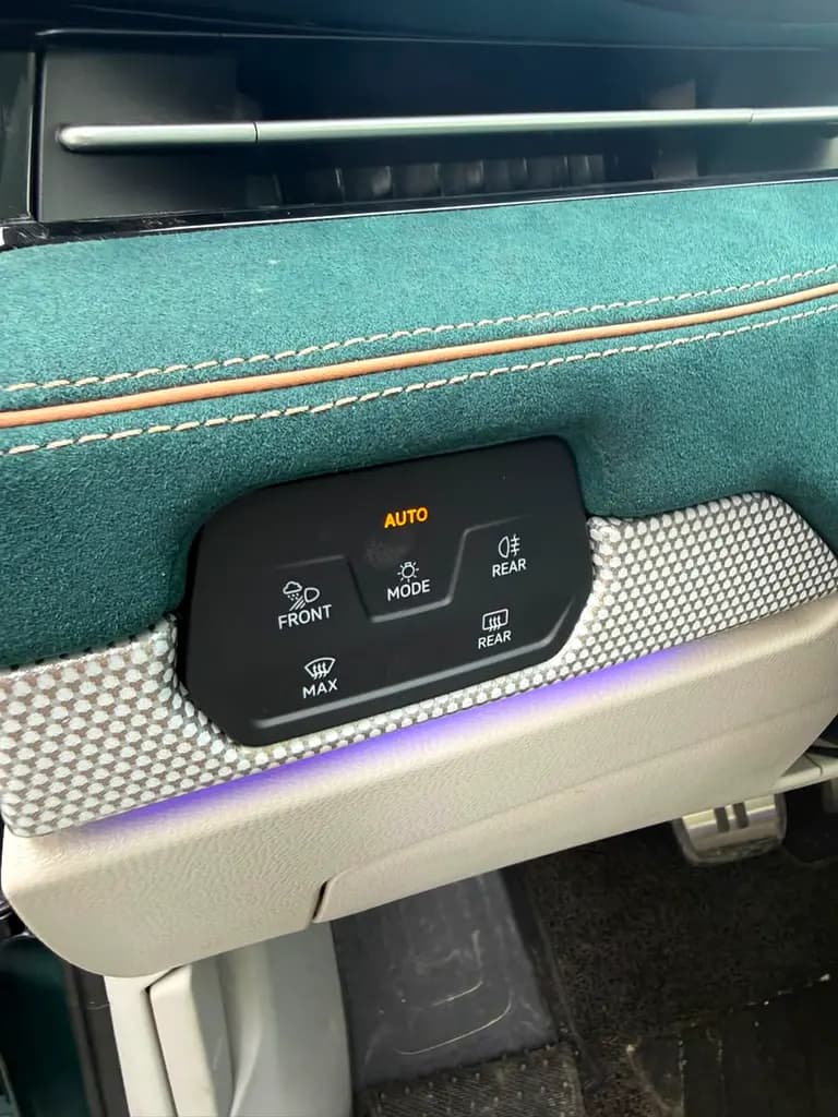 خرید فولکسواگن ID7 Pro مدل ۲۰۲۳ از دبی — واردات به منطقه آزاد کیش و قشم — خودرو فولکسواگن — تصویر 11
