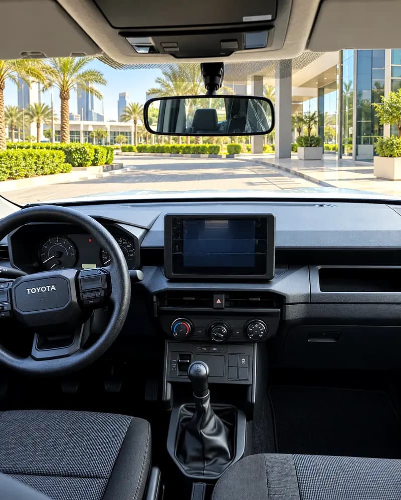 خرید تویوتا هایلوکس Double Cab GL مدل ۲۰۲۷ از دبی — واردات به منطقه آزاد کیش و قشم — خودرو تویوتا — تصویر 8