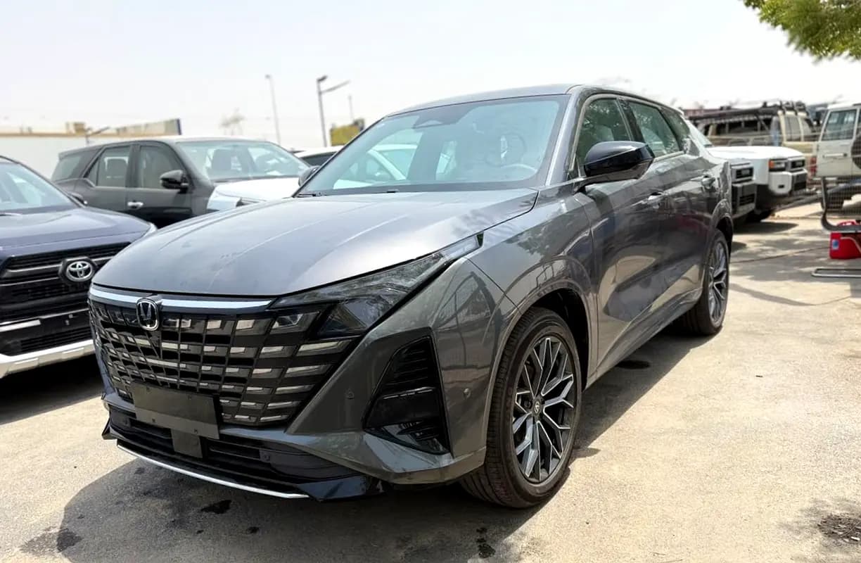 خرید چانگان UNI Z Premium مدل ۲۰۲۶ از دبی — واردات به منطقه آزاد کیش و قشم — خودرو چانگان — تصویر 2