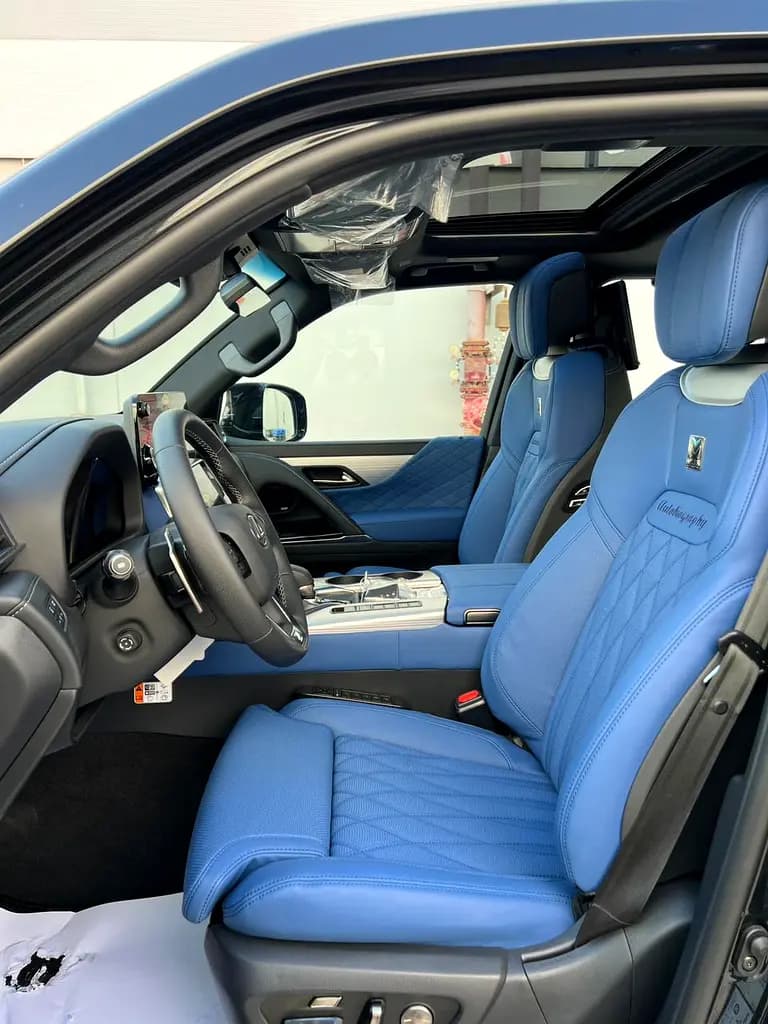 خرید لکسوس سری LX LX 700h VIP مدل ۲۰۲۶ از دبی — واردات به منطقه آزاد کیش و قشم — خودرو لکسوس — تصویر 4
