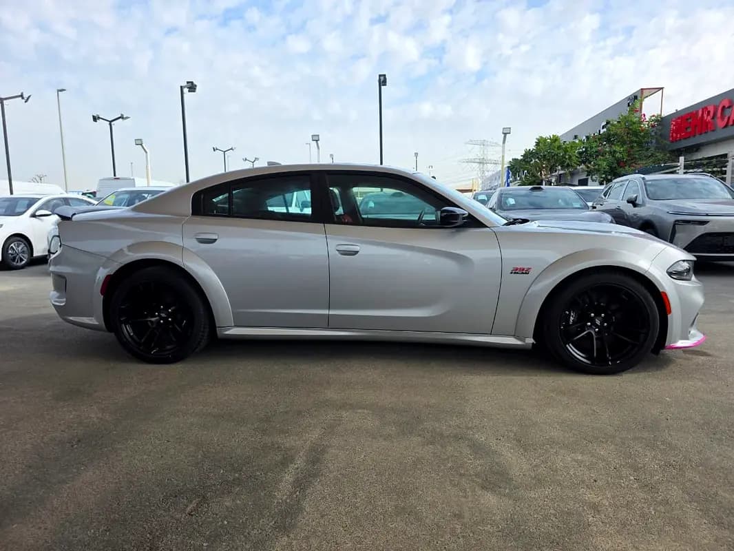 خرید Dodge Charger R/T Scat Pack مدل ۲۰۲۳ از دبی — واردات به منطقه آزاد کیش و قشم — خودرو Dodge — تصویر 3