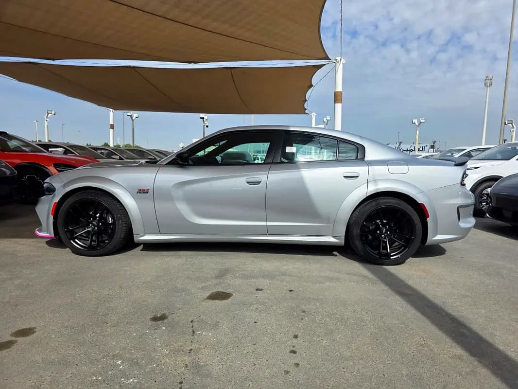 خرید Dodge Charger R/T Scat Pack مدل ۲۰۲۳ از دبی — واردات به منطقه آزاد کیش و قشم — خودرو Dodge — تصویر 4