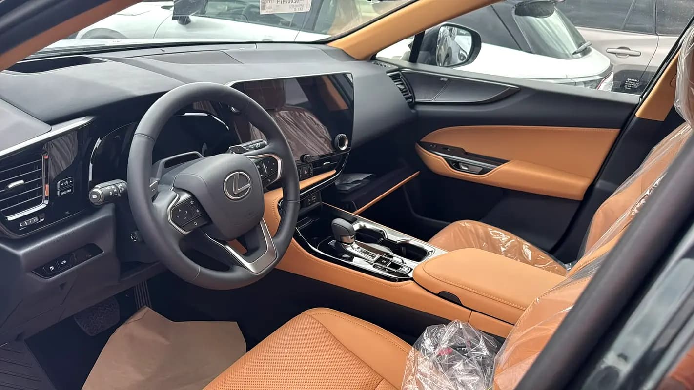 خرید لکسوس NX Series NX 350H مدل ۲۰۲۶ از دبی — واردات به منطقه آزاد کیش و قشم — خودرو لکسوس — تصویر 8