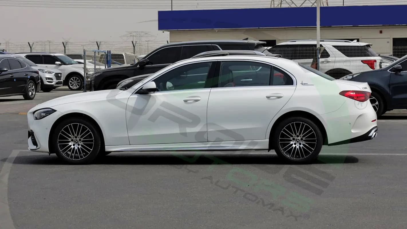 خرید مرسدس کلاس C C200 L مدل ۲۰۲۶ از دبی — واردات به منطقه آزاد کیش و قشم — خودرو مرسدس — تصویر 19
