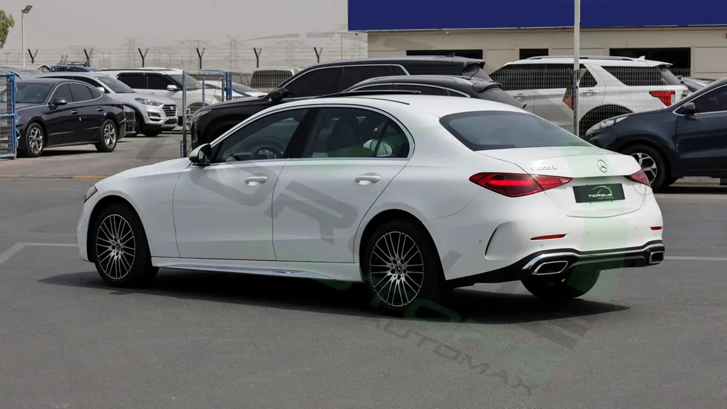 خرید مرسدس کلاس C C200 L مدل ۲۰۲۷ از دبی — واردات به منطقه آزاد کیش و قشم — خودرو مرسدس — تصویر 5