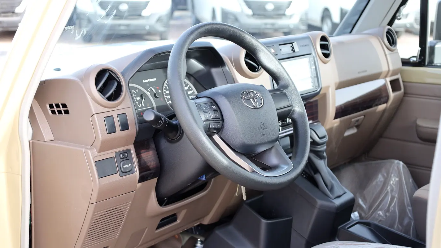 واردات Toyota Land Cruiser 70 Series 2026 از دبی — منطقه آزاد کیش و قشم — خودرو Toyota — تصویر 13
