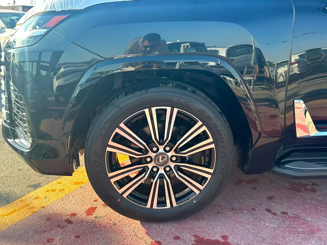 واردات Lexus LX Series 2026 از دبی — منطقه آزاد کیش و قشم — خودرو Lexus — تصویر 20