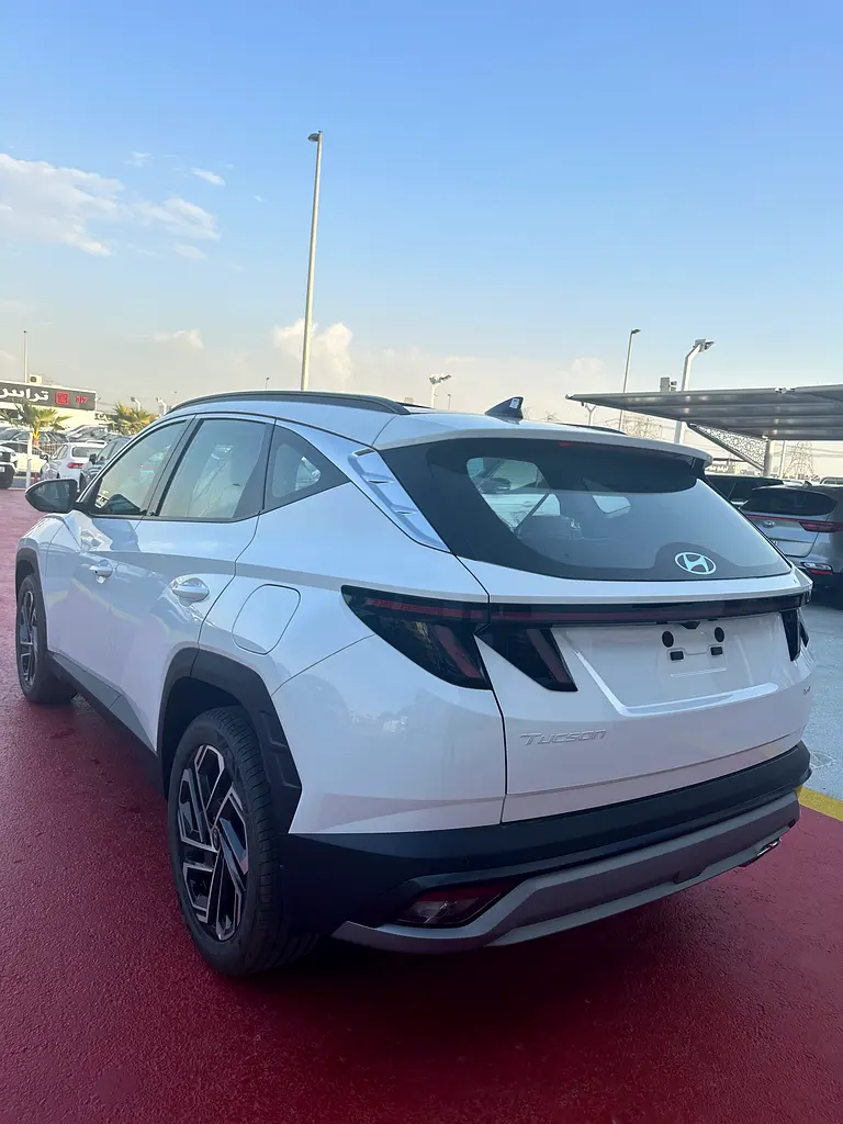 واردات Hyundai Tucson 2025 از دبی — منطقه آزاد کیش و قشم — خودرو Hyundai — تصویر 4