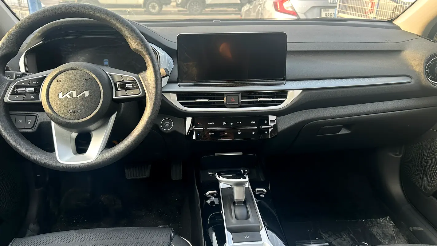 واردات Kia K3 2026 از دبی — منطقه آزاد کیش و قشم — خودرو Kia — تصویر 9