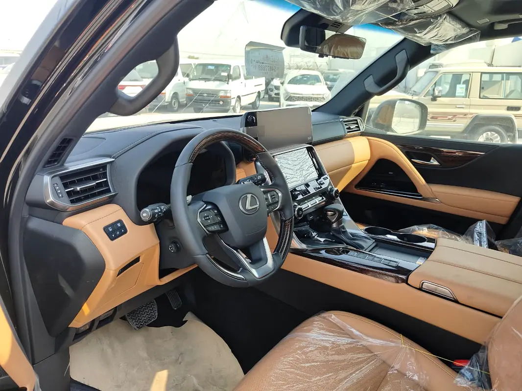 واردات Lexus LX Series 2026 از دبی — منطقه آزاد کیش و قشم — خودرو Lexus — تصویر 8