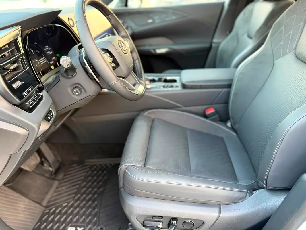 واردات Lexus RX Series 2026 از دبی — منطقه آزاد کیش و قشم — خودرو Lexus — تصویر 10