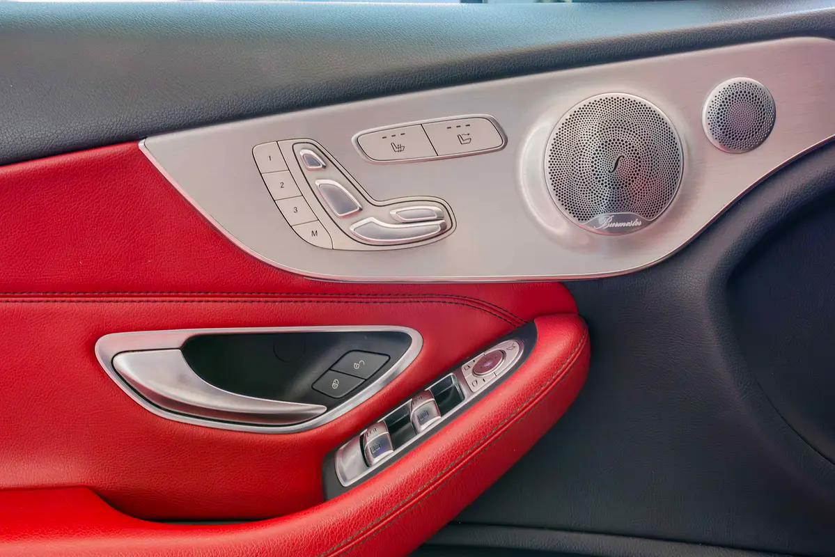 واردات Mercedes-Benz C Class 2019 از دبی — منطقه آزاد کیش و قشم — خودرو Mercedes-Benz — تصویر 16