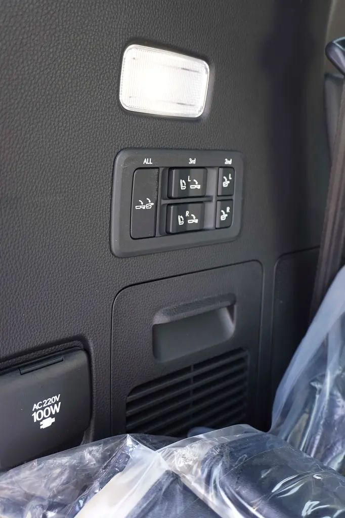 واردات Lexus LX Series 2026 از دبی — منطقه آزاد کیش و قشم — خودرو Lexus — تصویر 9