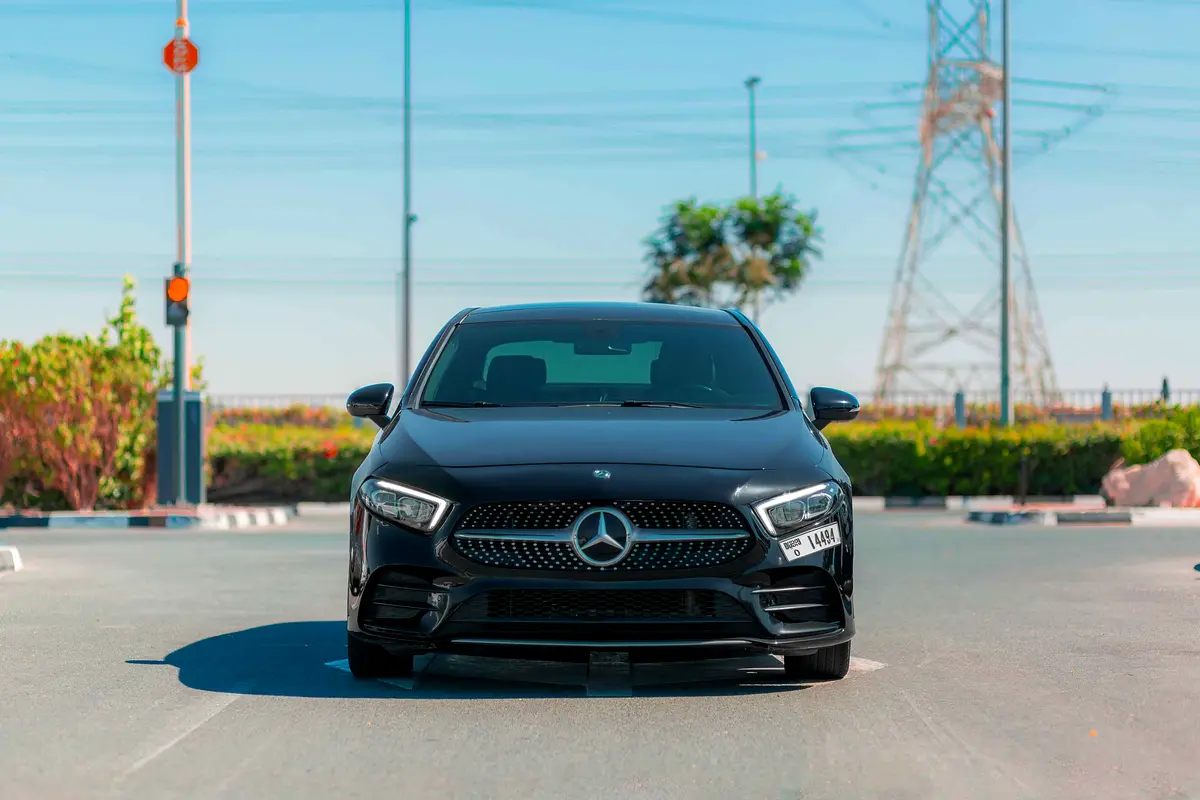 واردات Mercedes-Benz A Class 2019 از دبی — منطقه آزاد کیش و قشم — خودرو Mercedes-Benz — تصویر 2