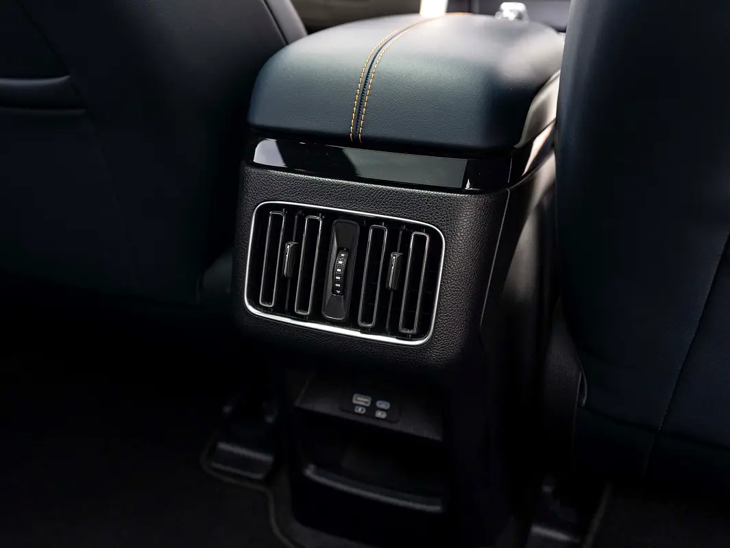 واردات Byd Song Plus 2025 از دبی — منطقه آزاد کیش و قشم — خودرو Byd — تصویر 16