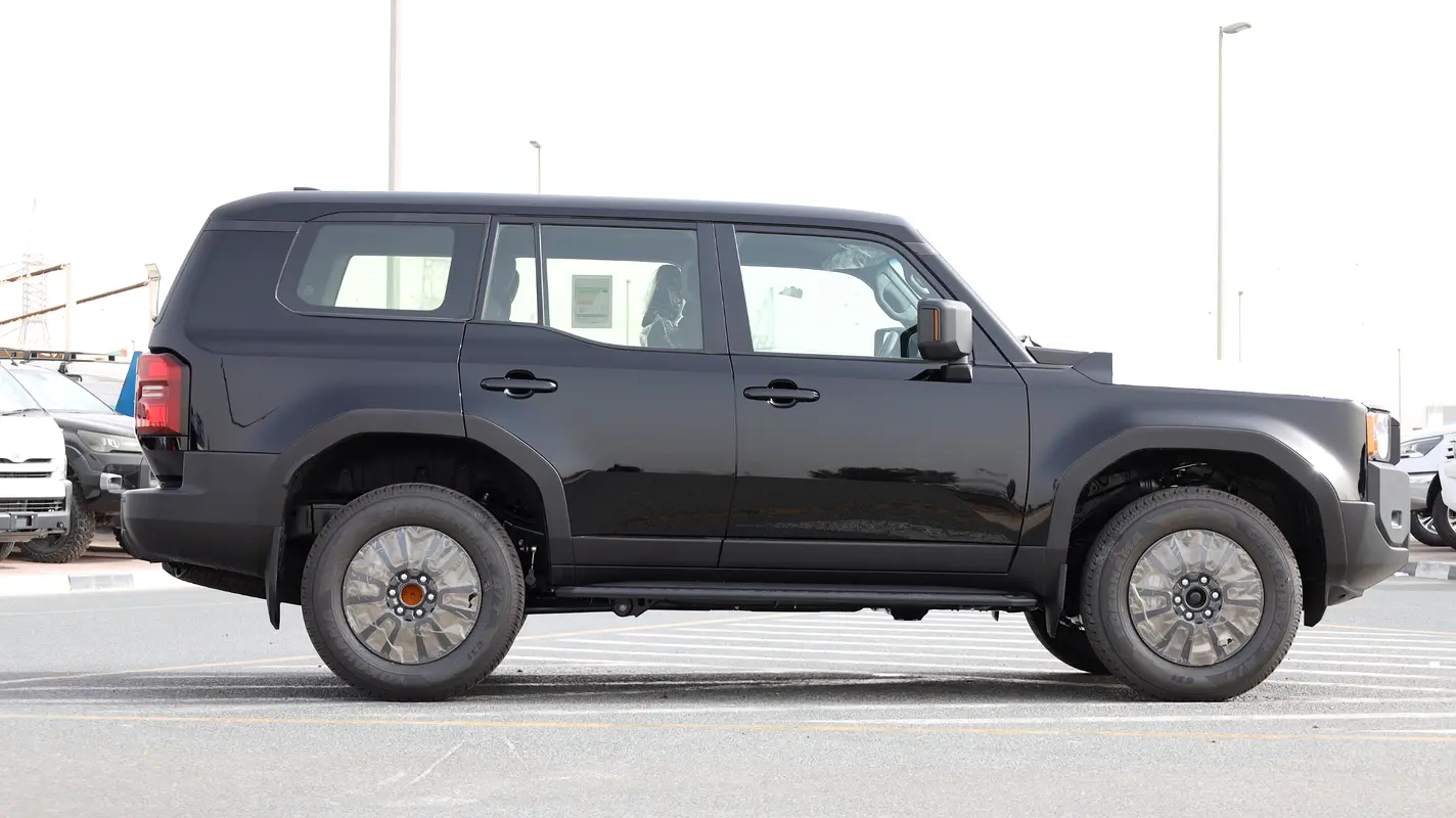 واردات Toyota Prado 2026 از دبی — منطقه آزاد کیش و قشم — خودرو Toyota — تصویر 6