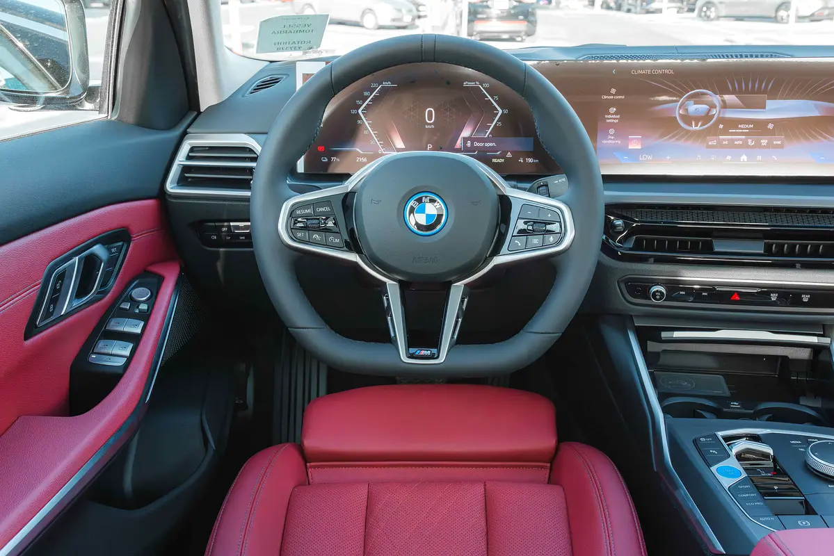 واردات BMW I3 2026 از دبی — منطقه آزاد کیش و قشم — خودرو BMW — تصویر 9