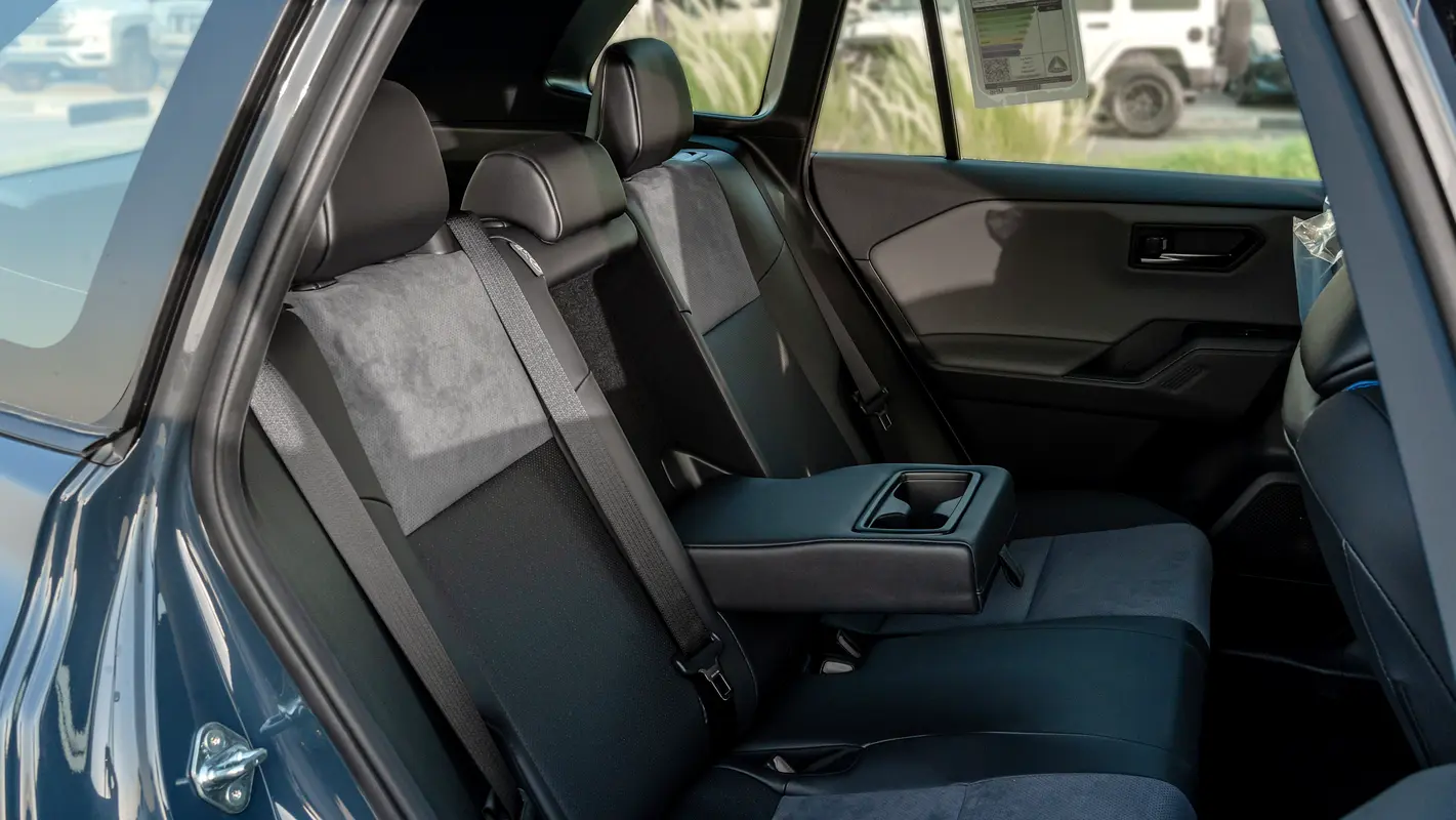 واردات Toyota RAV 4 2026 از دبی — منطقه آزاد کیش و قشم — خودرو Toyota — تصویر 17