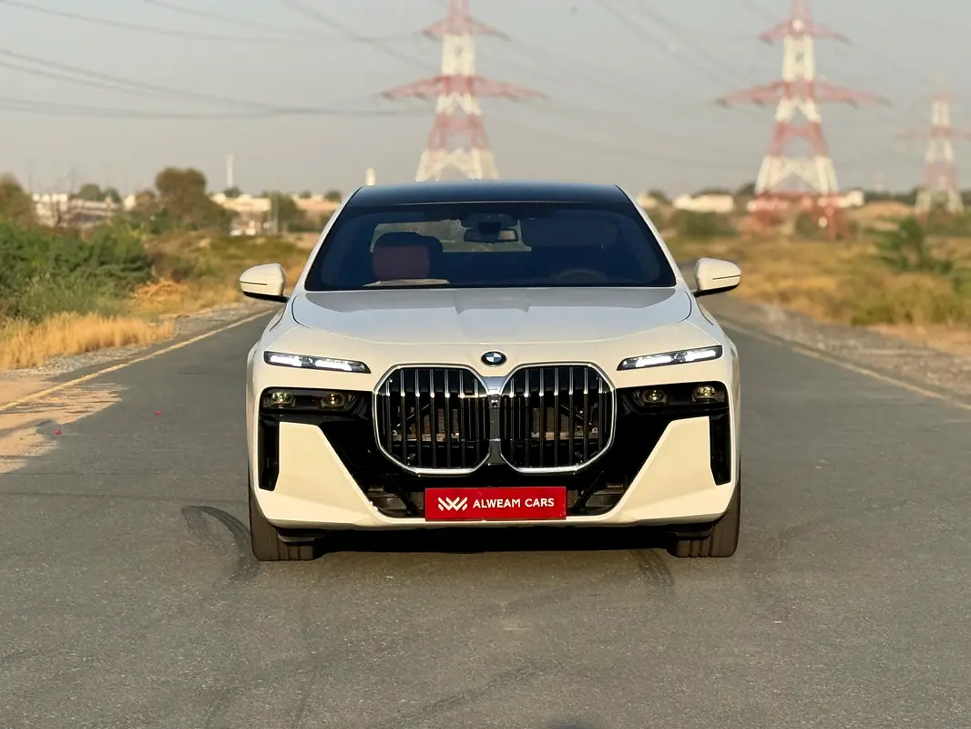 واردات BMW 7 Series 2026 از دبی — منطقه آزاد کیش و قشم — خودرو BMW — تصویر 3