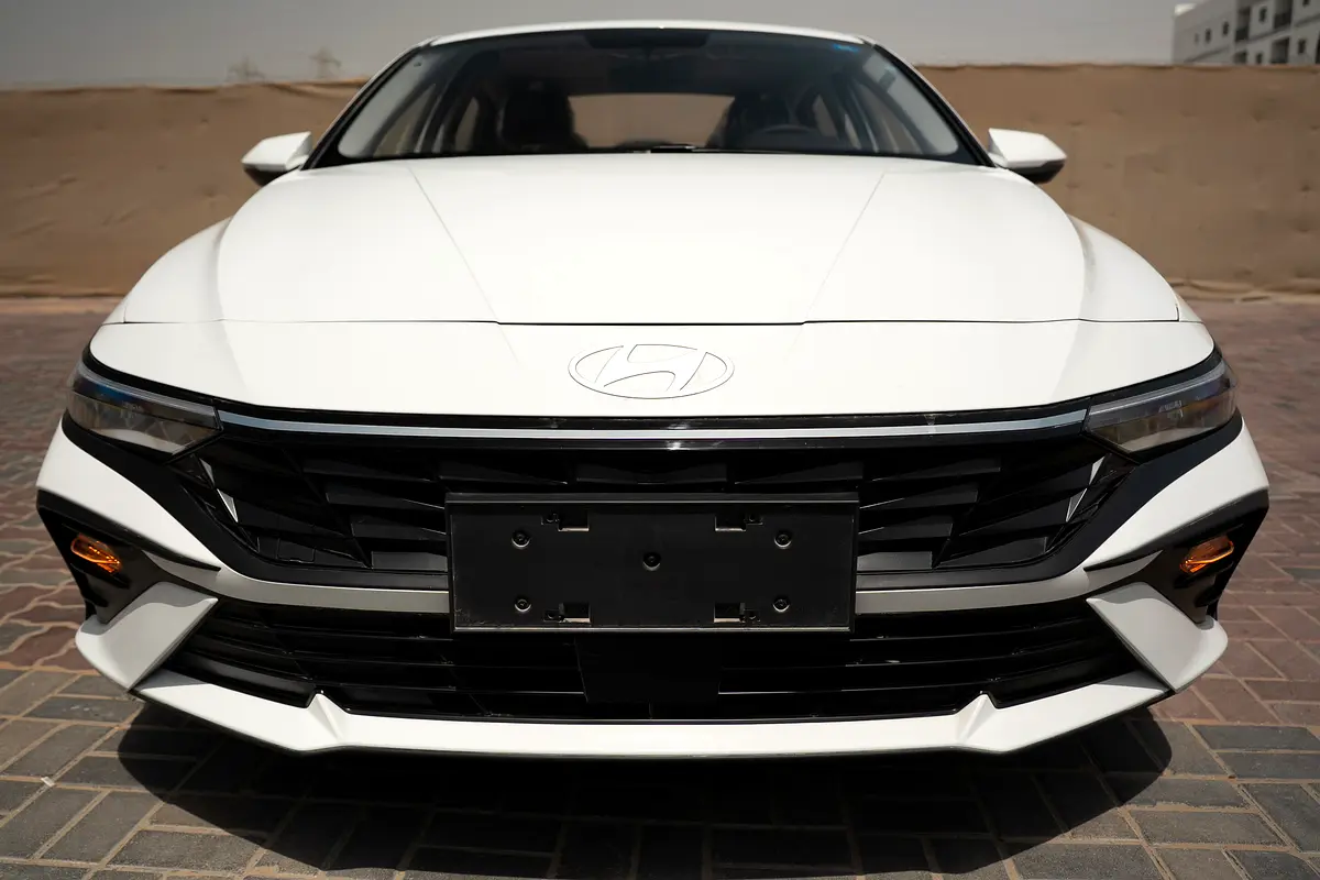 واردات Hyundai Elantra 2025 از دبی — منطقه آزاد کیش و قشم — خودرو Hyundai — تصویر 6