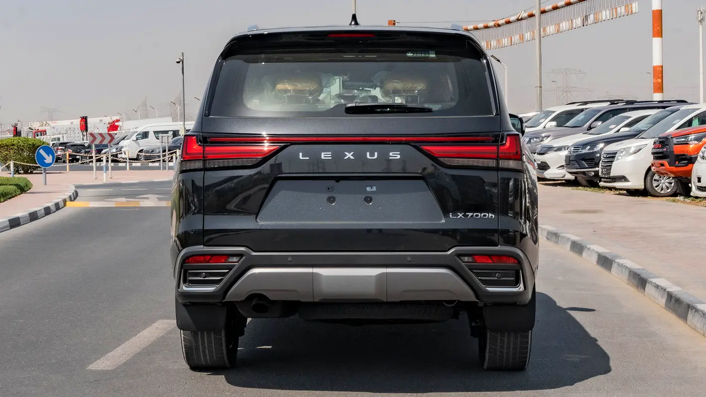 واردات Lexus LX Series 2026 از دبی — منطقه آزاد کیش و قشم — خودرو Lexus — تصویر 5