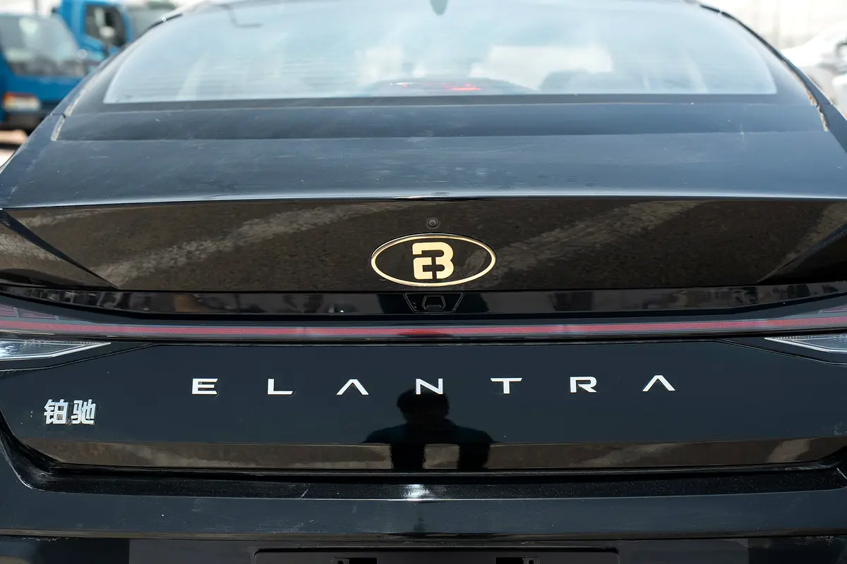 واردات Hyundai Elantra 2025 از دبی — منطقه آزاد کیش و قشم — خودرو Hyundai — تصویر 7