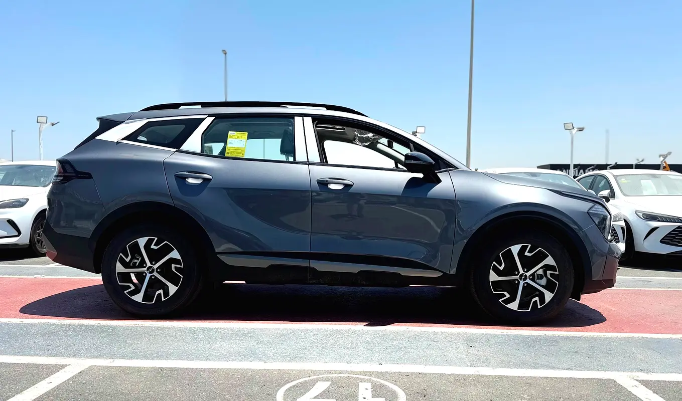 واردات Kia Sportage 2025 از دبی — منطقه آزاد کیش و قشم — خودرو Kia — تصویر 4