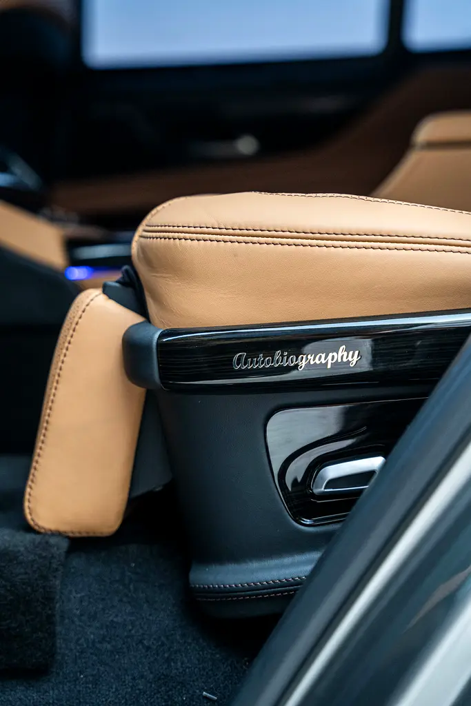 واردات Lexus LX Series 2026 از دبی — منطقه آزاد کیش و قشم — خودرو Lexus — تصویر 6