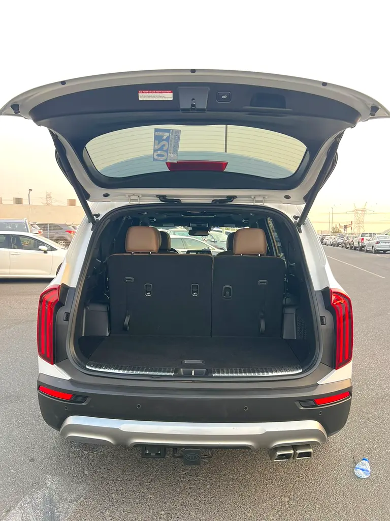 واردات Kia Telluride 2021 از دبی — منطقه آزاد کیش و قشم — خودرو Kia — تصویر 9