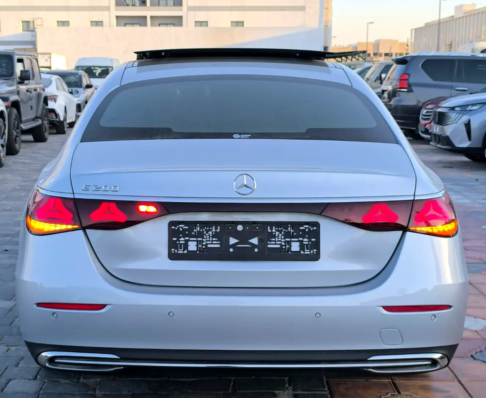 واردات Mercedes-Benz E Class 2026 از دبی — منطقه آزاد کیش و قشم — خودرو Mercedes-Benz — تصویر 20