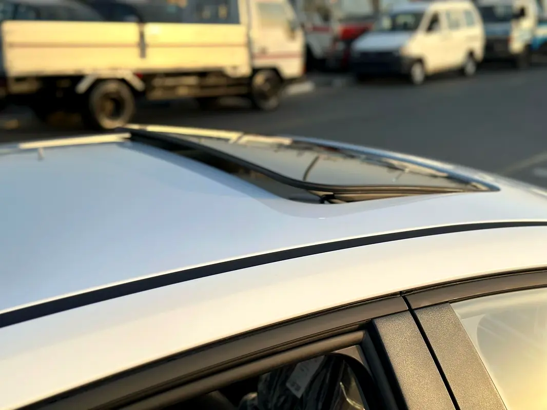 واردات Hyundai Elantra 2025 از دبی — منطقه آزاد کیش و قشم — خودرو Hyundai — تصویر 9