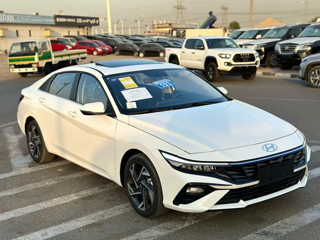 واردات Hyundai Elantra 2025 از دبی — منطقه آزاد کیش و قشم — خودرو Hyundai — تصویر 2