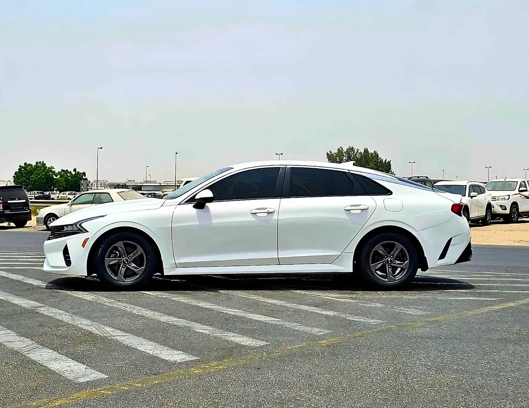 واردات Kia K5 2021 از دبی — منطقه آزاد کیش و قشم — خودرو Kia — تصویر 15