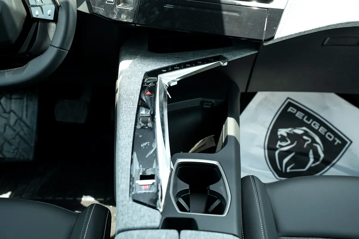 واردات Peugeot 3008 2026 از دبی — منطقه آزاد کیش و قشم — خودرو Peugeot — تصویر 10
