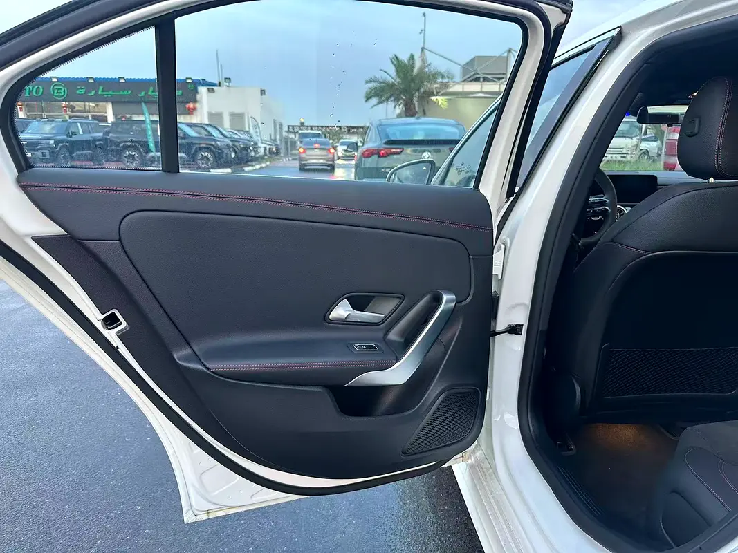 واردات Mercedes-Benz A Class 2025 از دبی — منطقه آزاد کیش و قشم — خودرو Mercedes-Benz — تصویر 6