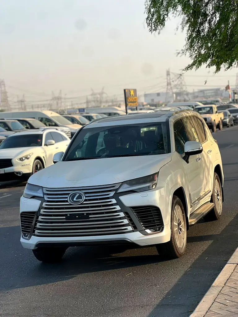 واردات Lexus LX Series 2026 از دبی — منطقه آزاد کیش و قشم — خودرو Lexus — تصویر 7