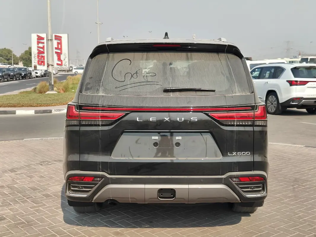 واردات Lexus LX Series 2026 از دبی — منطقه آزاد کیش و قشم — خودرو Lexus — تصویر 6