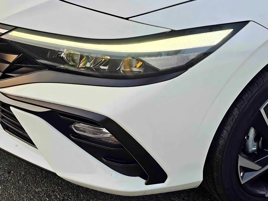 واردات Hyundai Elantra 2025 از دبی — منطقه آزاد کیش و قشم — خودرو Hyundai — تصویر 8