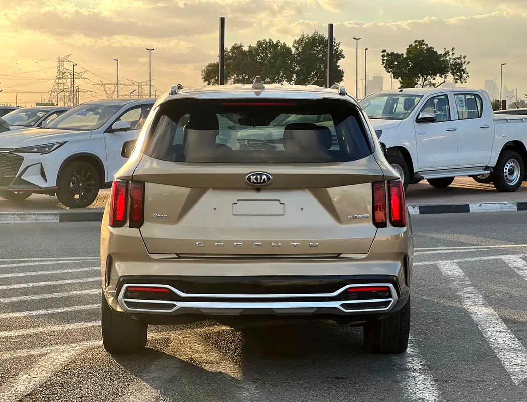 واردات Kia Sorento 2021 از دبی — منطقه آزاد کیش و قشم — خودرو Kia — تصویر 6