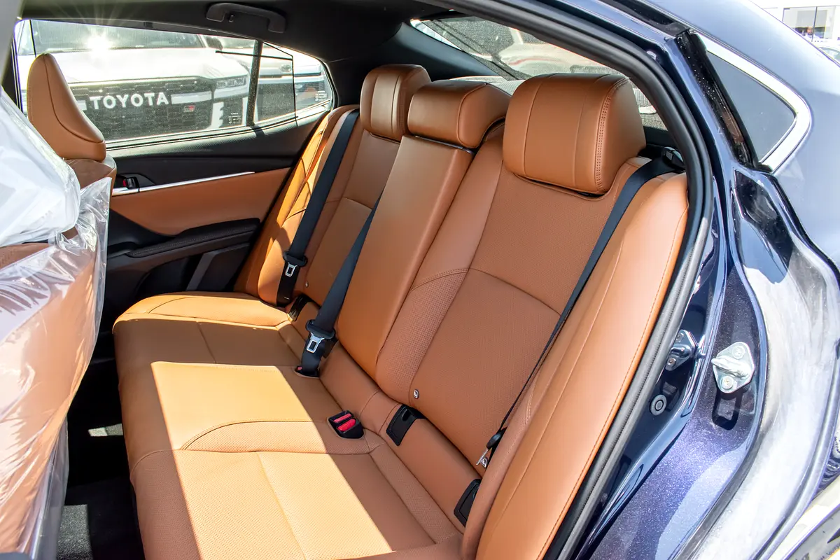 واردات Toyota Camry 2026 از دبی — منطقه آزاد کیش و قشم — خودرو Toyota — تصویر 8