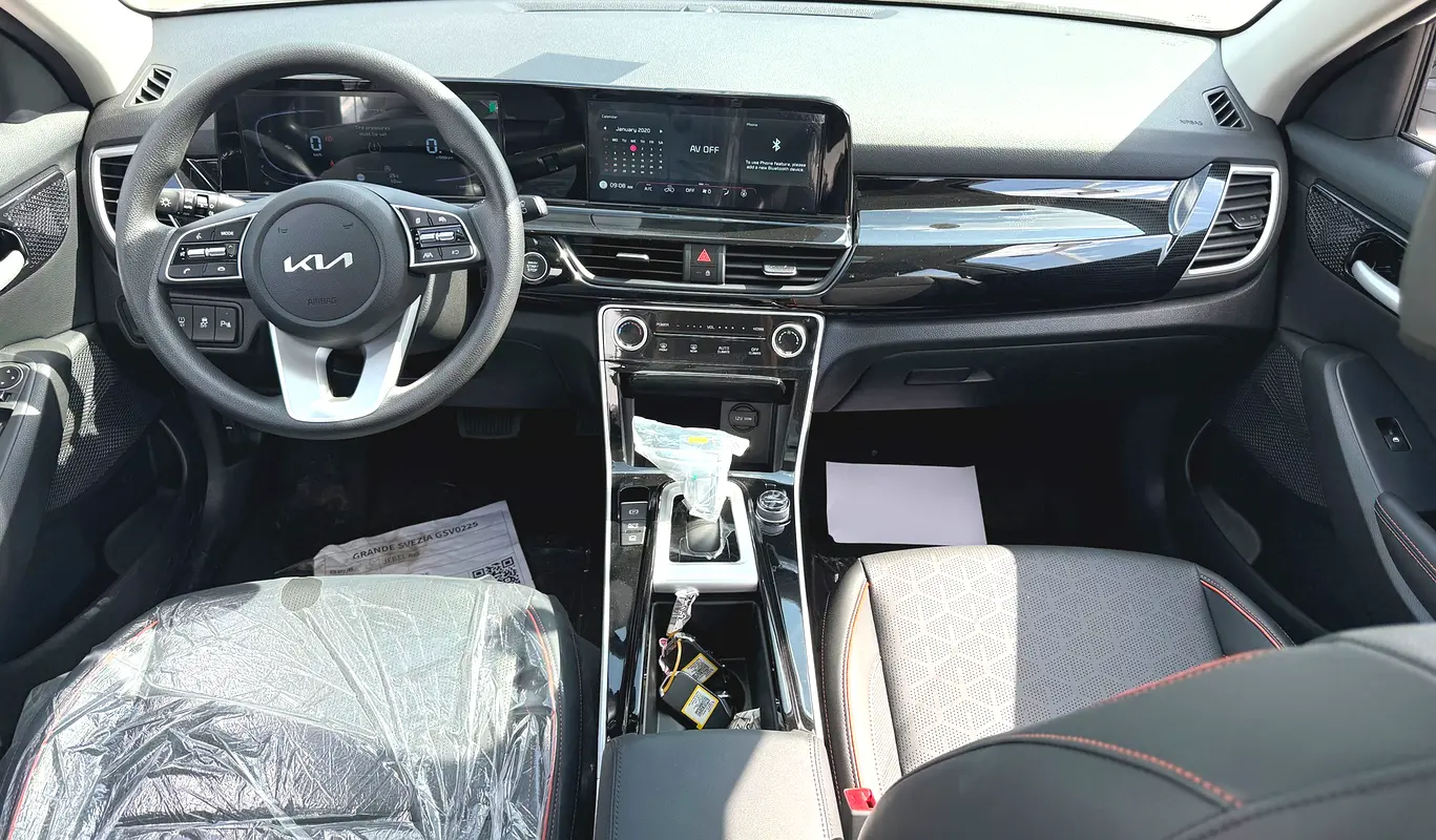 واردات Kia Seltos 2025 از دبی — منطقه آزاد کیش و قشم — خودرو Kia — تصویر 12