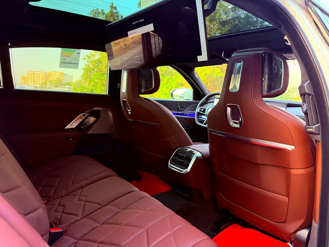 واردات BMW 7 Series 2026 از دبی — منطقه آزاد کیش و قشم — خودرو BMW — تصویر 12
