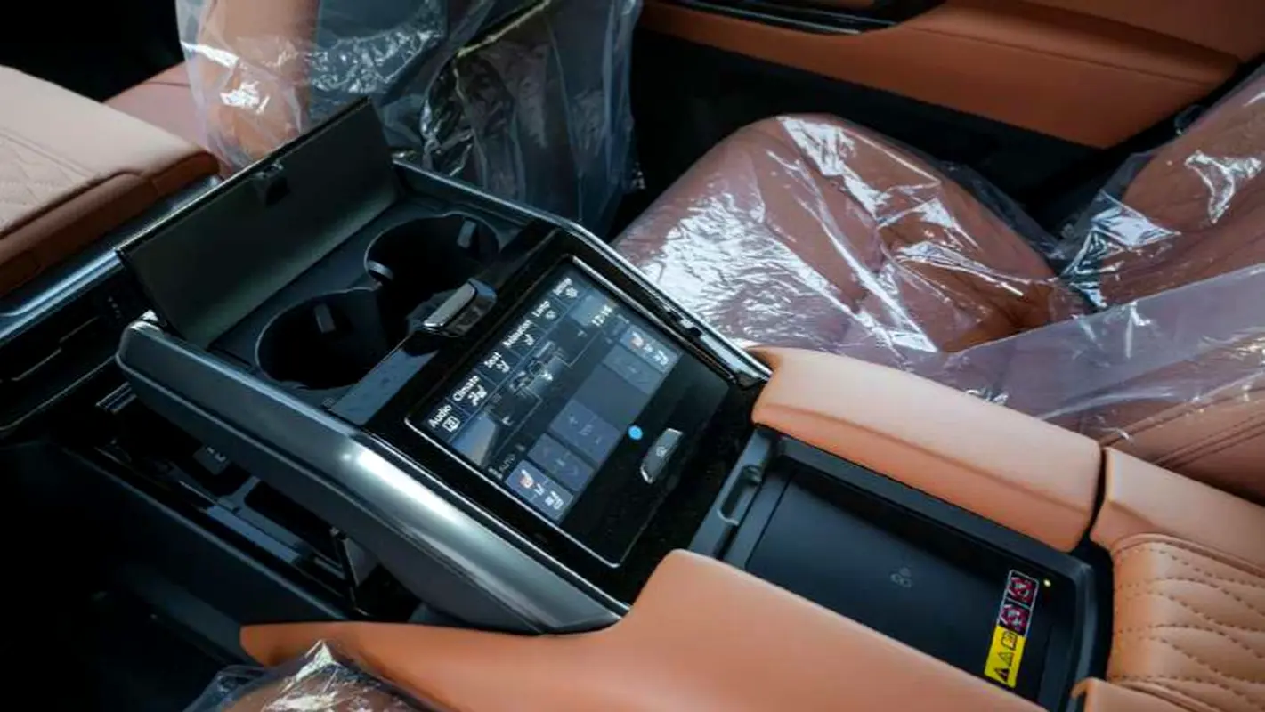 واردات Lexus LX Series 2026 از دبی — منطقه آزاد کیش و قشم — خودرو Lexus — تصویر 15