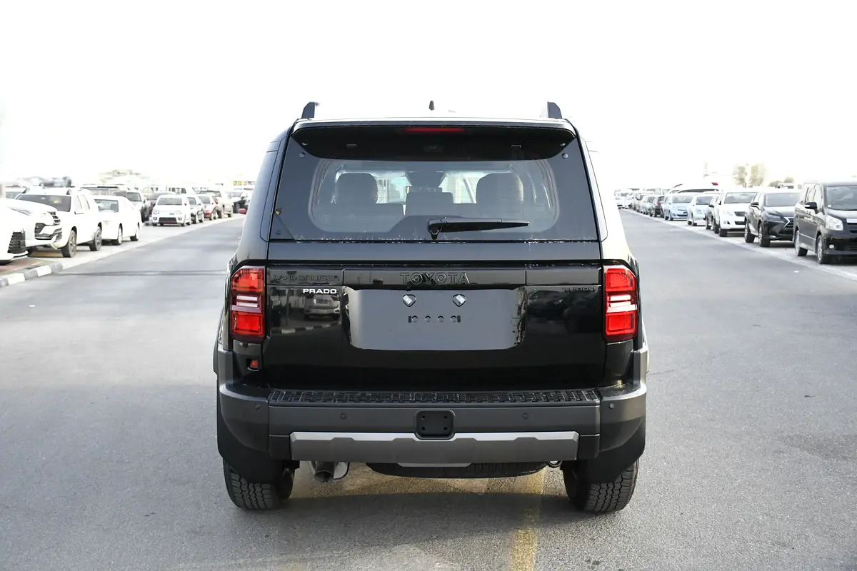 واردات Toyota Prado 2026 از دبی — منطقه آزاد کیش و قشم — خودرو Toyota — تصویر 4