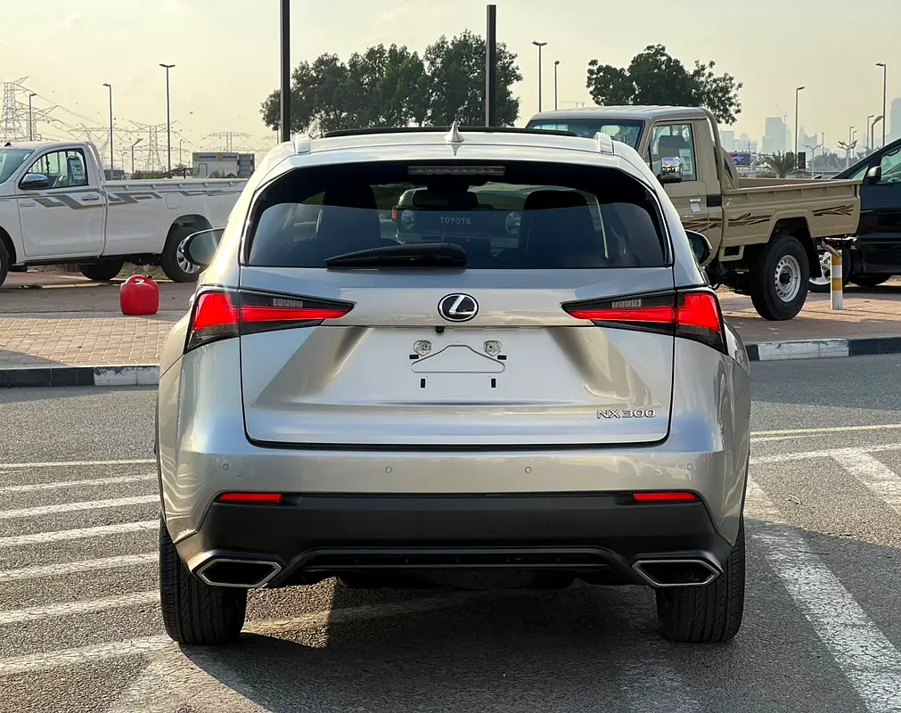 واردات Lexus NX Series 2020 از دبی — منطقه آزاد کیش و قشم — خودرو Lexus — تصویر 6