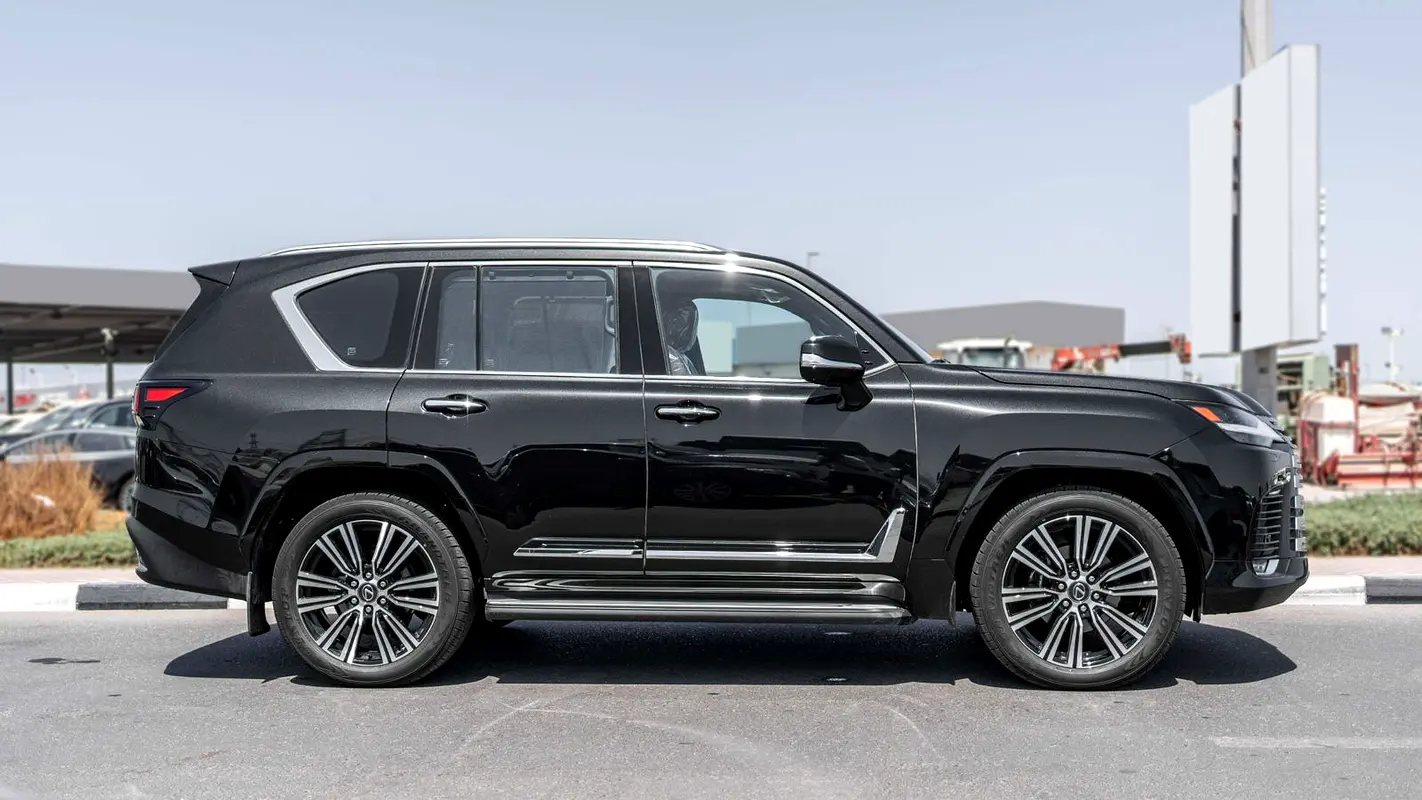 واردات Lexus LX Series 2026 از دبی — منطقه آزاد کیش و قشم — خودرو Lexus — تصویر 4