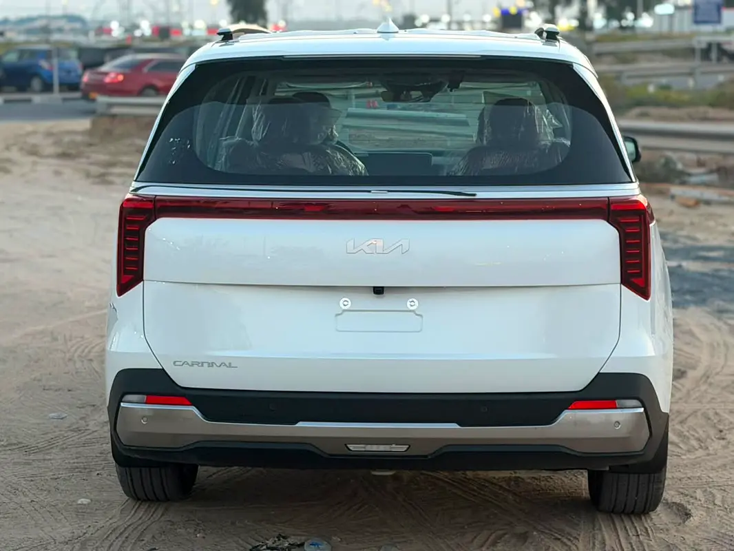 واردات Kia Carnival 2026 از دبی — منطقه آزاد کیش و قشم — خودرو Kia — تصویر 3
