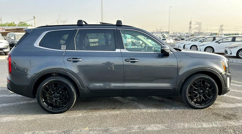 واردات Kia Telluride 2021 از دبی — منطقه آزاد کیش و قشم — خودرو Kia — تصویر 5