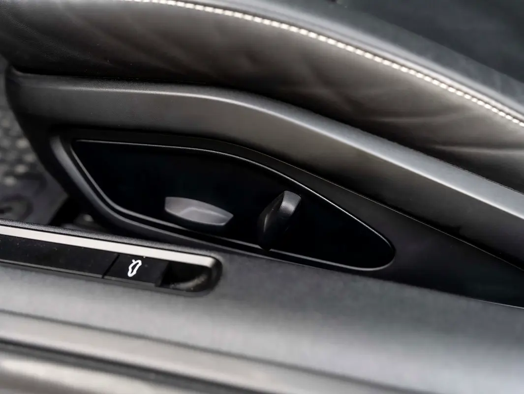 واردات Porsche 911 2025 از دبی — منطقه آزاد کیش و قشم — خودرو Porsche — تصویر 13