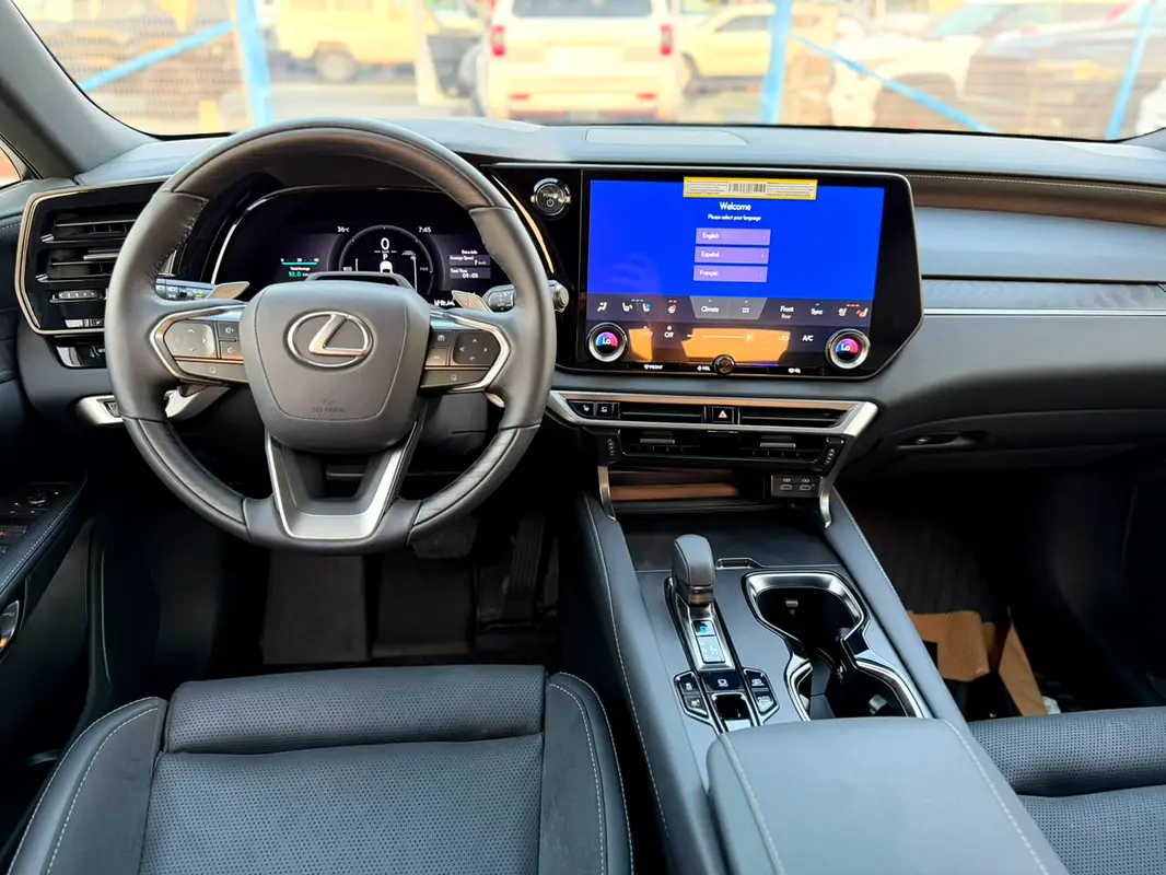 واردات Lexus RX Series 2026 از دبی — منطقه آزاد کیش و قشم — خودرو Lexus — تصویر 12